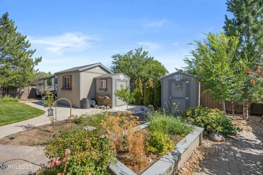 3221 Edna, Sparks, Nevada 89431, 3 Bedrooms Bedrooms, ,2 BathroomsBathrooms,Residential,Residential,Edna,250054625