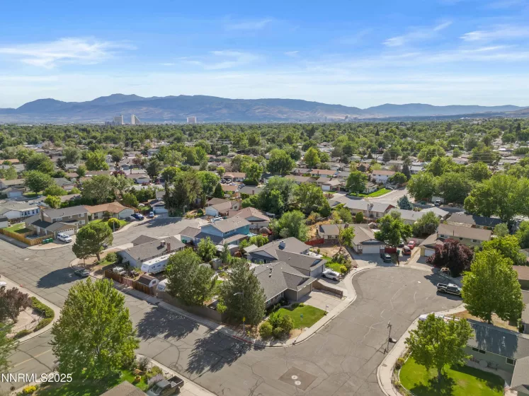 3221 Edna, Sparks, Nevada 89431, 3 Bedrooms Bedrooms, ,2 BathroomsBathrooms,Residential,Residential,Edna,250054625