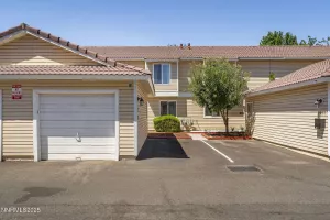 1056 Bradley, Sparks, Nevada 89434, 2 Bedrooms Bedrooms, ,2 BathroomsBathrooms,Residential,Residential,Bradley,250054627