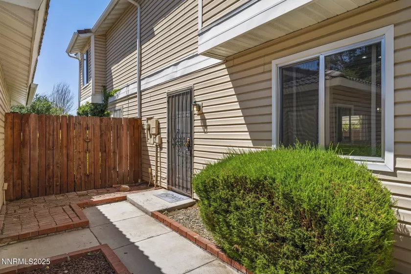 1056 Bradley, Sparks, Nevada 89434, 2 Bedrooms Bedrooms, ,2 BathroomsBathrooms,Residential,Residential,Bradley,250054627