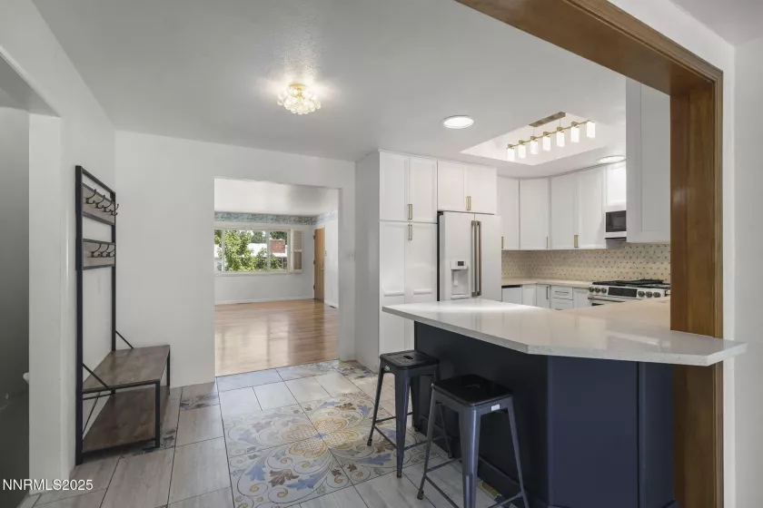 330 Sunset, Reno, Nevada 89509, 4 Bedrooms Bedrooms, ,3 BathroomsBathrooms,Residential,Residential,Sunset,250054628
