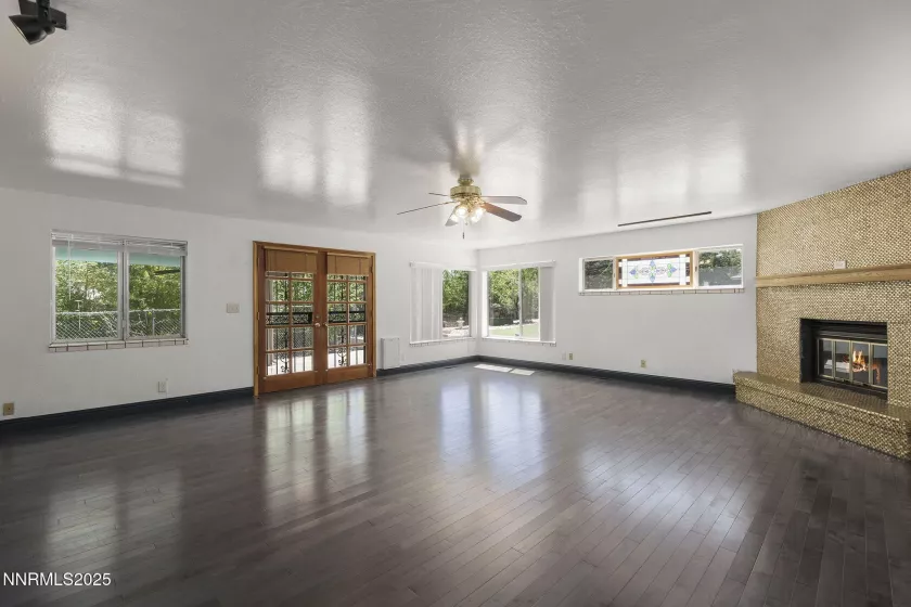 330 Sunset, Reno, Nevada 89509, 4 Bedrooms Bedrooms, ,3 BathroomsBathrooms,Residential,Residential,Sunset,250054628