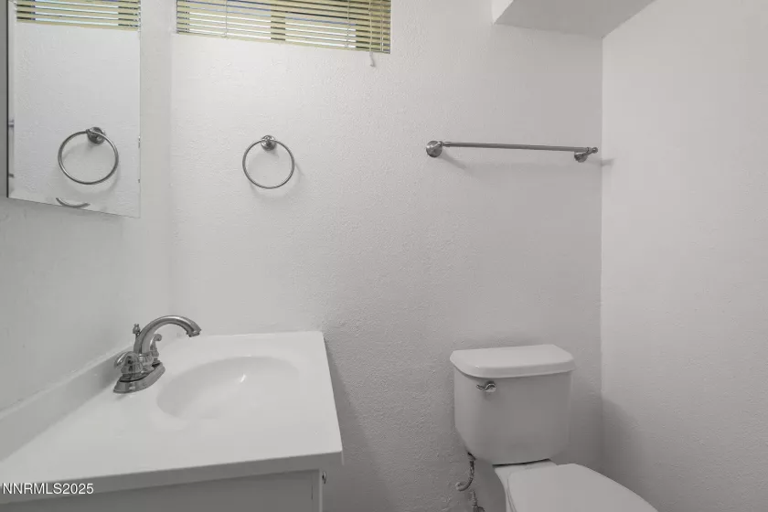 330 Sunset, Reno, Nevada 89509, 4 Bedrooms Bedrooms, ,3 BathroomsBathrooms,Residential,Residential,Sunset,250054628