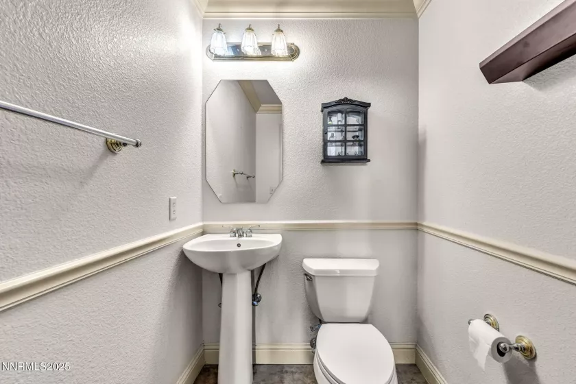 1046 Crain, Carson City, Nevada 89703, 3 Bedrooms Bedrooms, ,3 BathroomsBathrooms,Residential,Residential,Crain,250054631