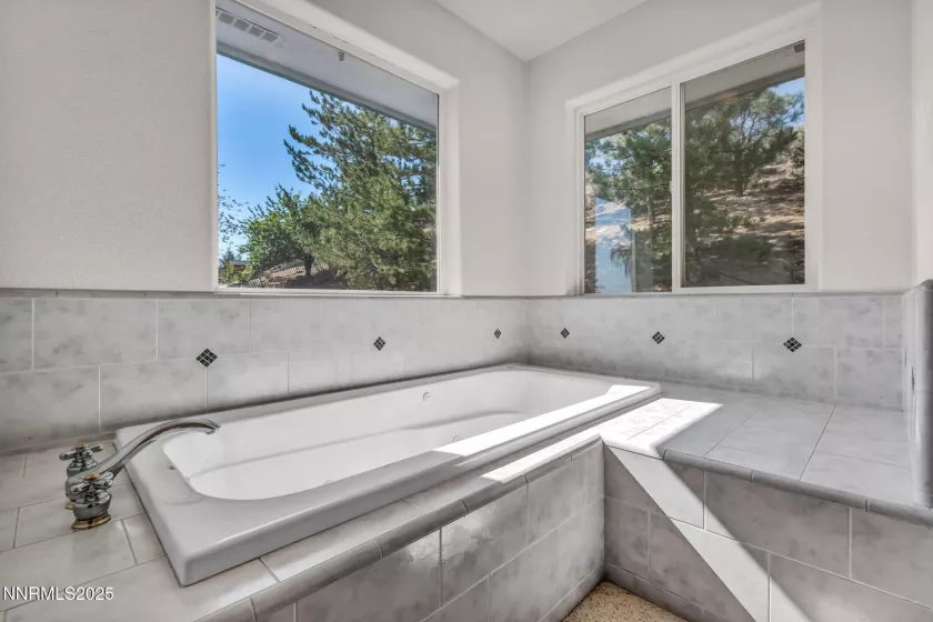 1046 Crain, Carson City, Nevada 89703, 3 Bedrooms Bedrooms, ,3 BathroomsBathrooms,Residential,Residential,Crain,250054631