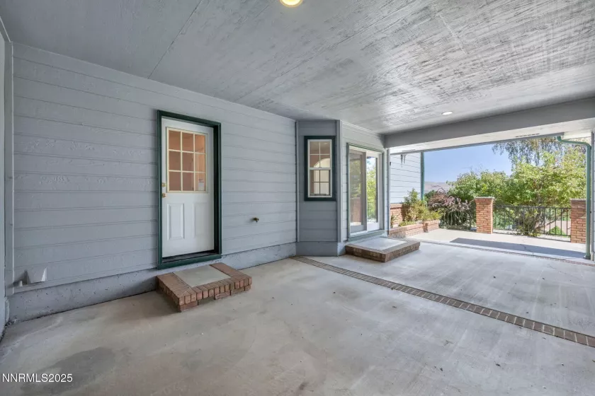 1046 Crain, Carson City, Nevada 89703, 3 Bedrooms Bedrooms, ,3 BathroomsBathrooms,Residential,Residential,Crain,250054631