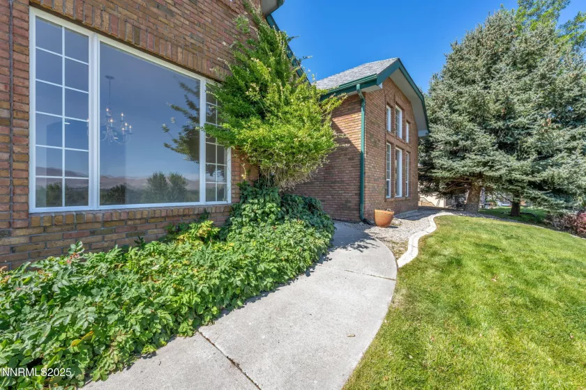 1046 Crain, Carson City, Nevada 89703, 3 Bedrooms Bedrooms, ,3 BathroomsBathrooms,Residential,Residential,Crain,250054631