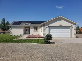 5320 Trousdale, Winnemucca, Nevada 89445, 3 Bedrooms Bedrooms, ,2 BathroomsBathrooms,Residential,Residential,Trousdale,250054632