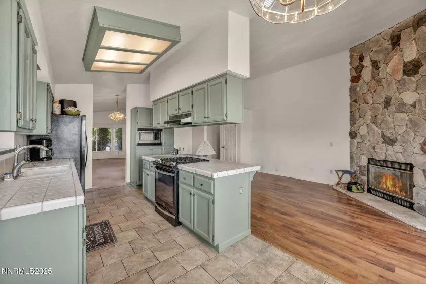 241 Woodlake, Dayton, Nevada 89403, 4 Bedrooms Bedrooms, ,3 BathroomsBathrooms,Residential,Residential,Woodlake,250054643