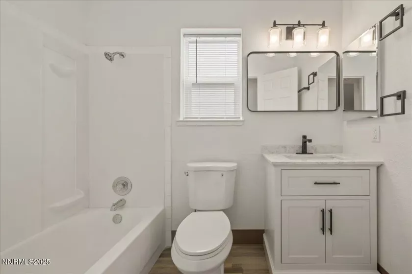 10038 Humite, Reno, Nevada 89506, 3 Bedrooms Bedrooms, ,1 BathroomBathrooms,Residential,Residential,Humite,250053922