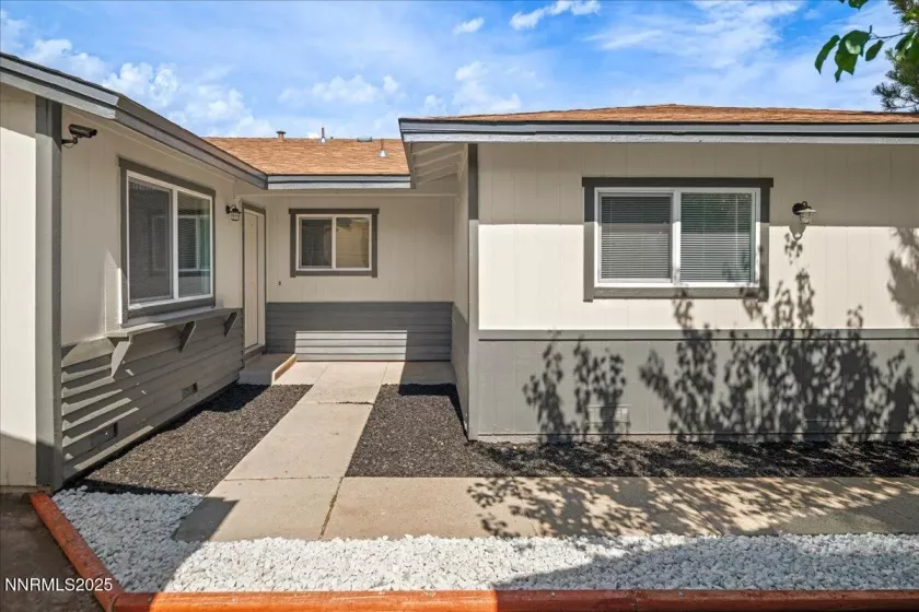 10038 Humite, Reno, Nevada 89506, 3 Bedrooms Bedrooms, ,1 BathroomBathrooms,Residential,Residential,Humite,250053922