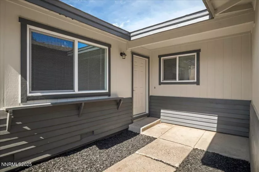 10038 Humite, Reno, Nevada 89506, 3 Bedrooms Bedrooms, ,1 BathroomBathrooms,Residential,Residential,Humite,250053922