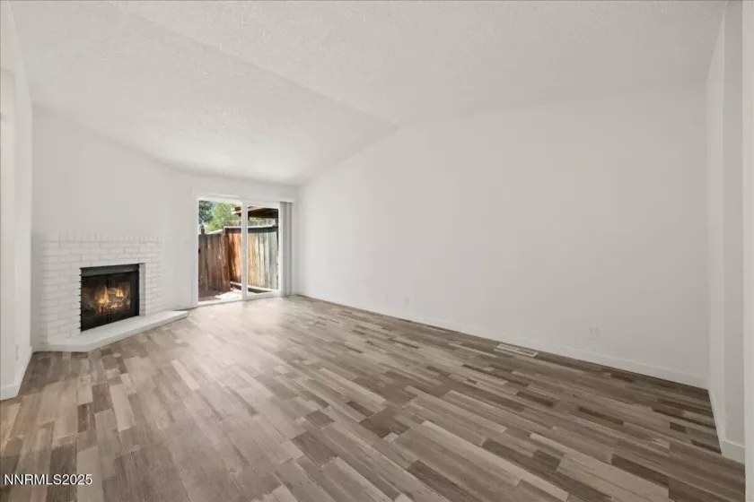 10038 Humite, Reno, Nevada 89506, 3 Bedrooms Bedrooms, ,1 BathroomBathrooms,Residential,Residential,Humite,250053922