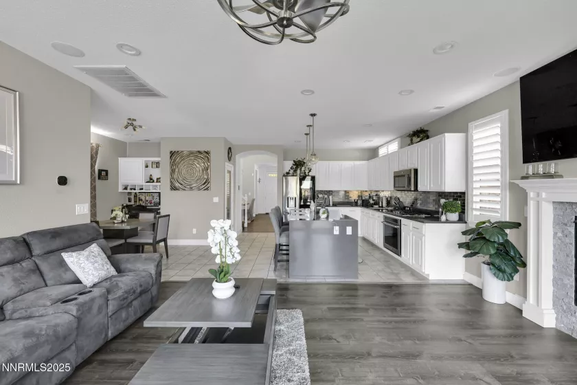 1681 Emerald Bay, Reno, Nevada 89521, 4 Bedrooms Bedrooms, ,3 BathroomsBathrooms,Residential,Residential,Emerald Bay,250054656