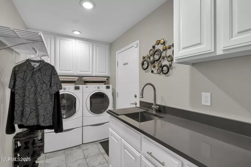 1681 Emerald Bay, Reno, Nevada 89521, 4 Bedrooms Bedrooms, ,3 BathroomsBathrooms,Residential,Residential,Emerald Bay,250054656