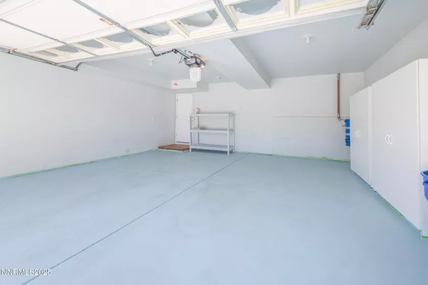 1595 Lindsay, Minden, Nevada 89423, 2 Bedrooms Bedrooms, ,3 BathroomsBathrooms,Residential,Residential,Lindsay,250054655