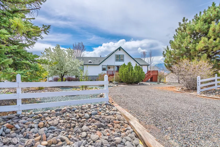 1595 Lindsay, Minden, Nevada 89423, 2 Bedrooms Bedrooms, ,3 BathroomsBathrooms,Residential,Residential,Lindsay,250054655