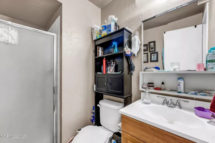 4390 Reggie, Reno, Nevada 89502, 4 Bedrooms Bedrooms, ,3 BathroomsBathrooms,Residential,Residential,Reggie,250054658