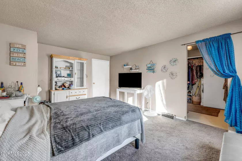 4390 Reggie, Reno, Nevada 89502, 4 Bedrooms Bedrooms, ,3 BathroomsBathrooms,Residential,Residential,Reggie,250054658