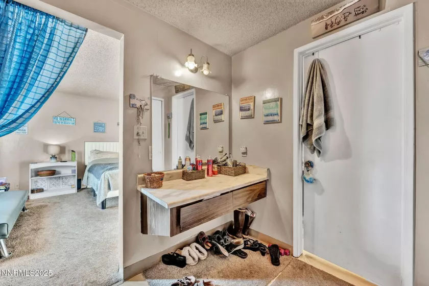 4390 Reggie, Reno, Nevada 89502, 4 Bedrooms Bedrooms, ,3 BathroomsBathrooms,Residential,Residential,Reggie,250054658