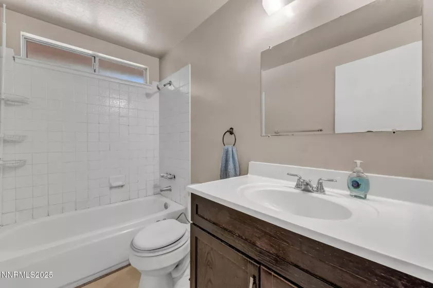4390 Reggie, Reno, Nevada 89502, 4 Bedrooms Bedrooms, ,3 BathroomsBathrooms,Residential,Residential,Reggie,250054658