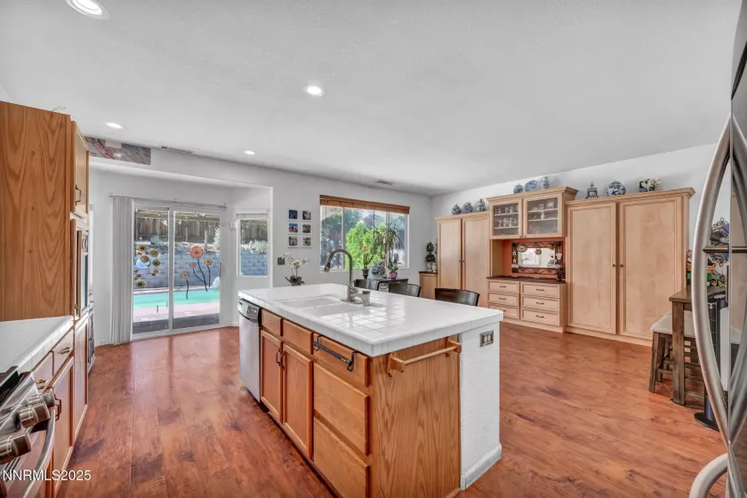 7930 Monterey Shores, Reno, Nevada 89506, 3 Bedrooms Bedrooms, ,2 BathroomsBathrooms,Residential,Residential,Monterey Shores,250054660