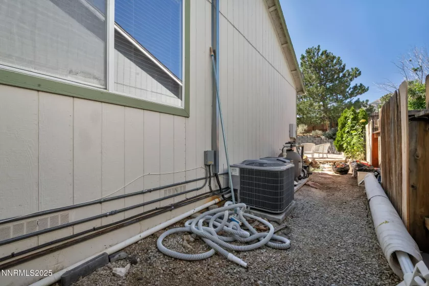7930 Monterey Shores, Reno, Nevada 89506, 3 Bedrooms Bedrooms, ,2 BathroomsBathrooms,Residential,Residential,Monterey Shores,250054660