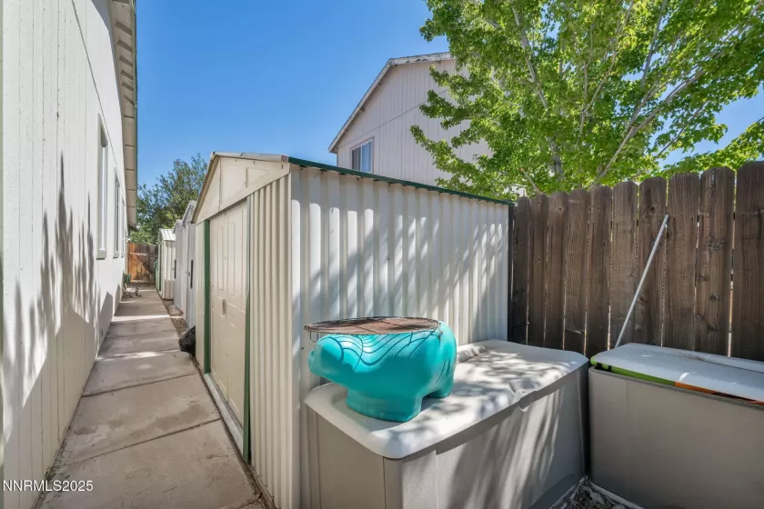 7930 Monterey Shores, Reno, Nevada 89506, 3 Bedrooms Bedrooms, ,2 BathroomsBathrooms,Residential,Residential,Monterey Shores,250054660