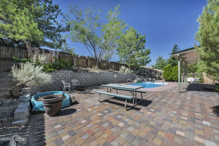 7930 Monterey Shores, Reno, Nevada 89506, 3 Bedrooms Bedrooms, ,2 BathroomsBathrooms,Residential,Residential,Monterey Shores,250054660
