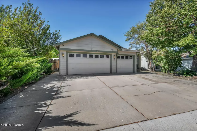 7930 Monterey Shores, Reno, Nevada 89506, 3 Bedrooms Bedrooms, ,2 BathroomsBathrooms,Residential,Residential,Monterey Shores,250054660