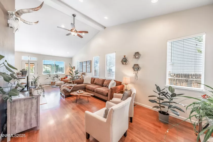 9561 Crystalline, Reno, Nevada 89506, 3 Bedrooms Bedrooms, ,2 BathroomsBathrooms,Residential,Residential,Crystalline,250054669