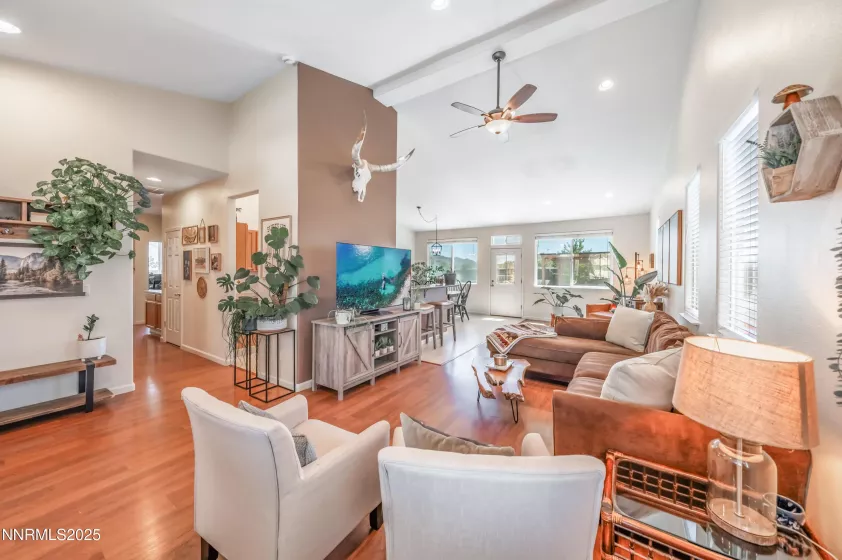 9561 Crystalline, Reno, Nevada 89506, 3 Bedrooms Bedrooms, ,2 BathroomsBathrooms,Residential,Residential,Crystalline,250054669