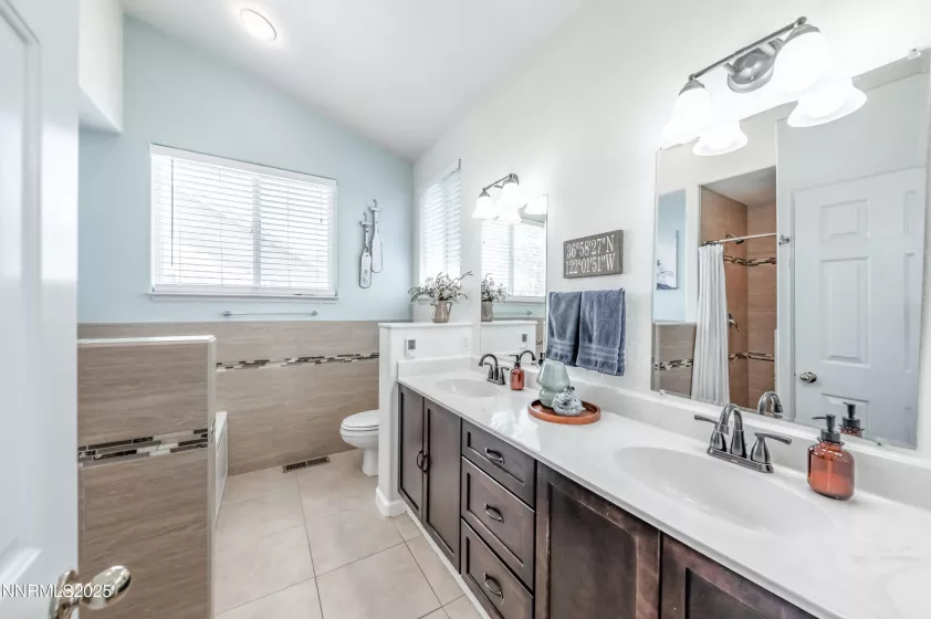 9561 Crystalline, Reno, Nevada 89506, 3 Bedrooms Bedrooms, ,2 BathroomsBathrooms,Residential,Residential,Crystalline,250054669