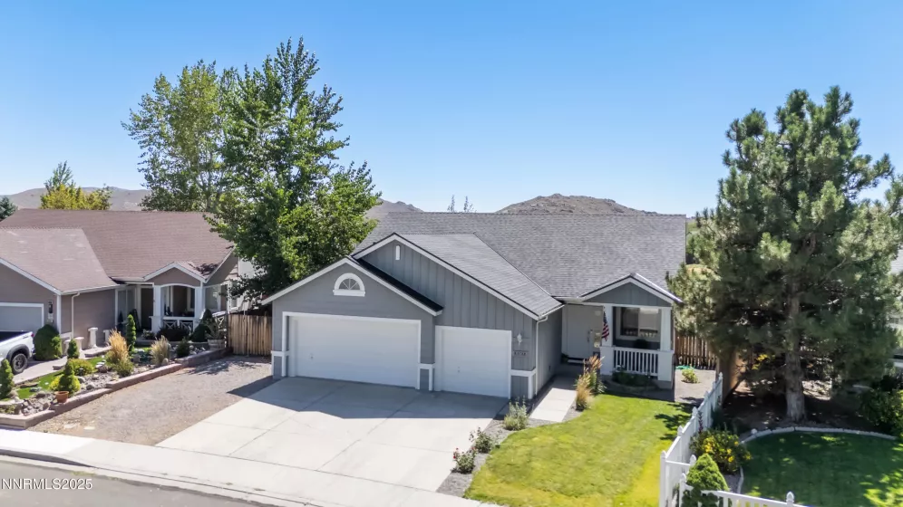 9561 Crystalline, Reno, Nevada 89506, 3 Bedrooms Bedrooms, ,2 BathroomsBathrooms,Residential,Residential,Crystalline,250054669