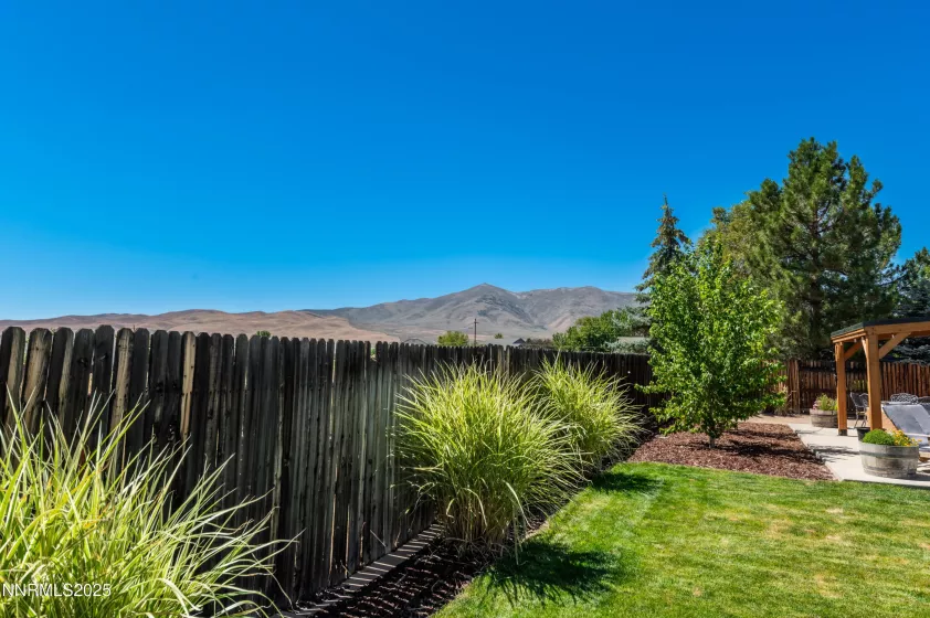 9561 Crystalline, Reno, Nevada 89506, 3 Bedrooms Bedrooms, ,2 BathroomsBathrooms,Residential,Residential,Crystalline,250054669