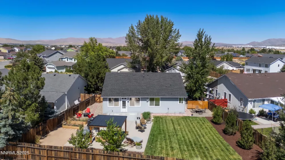 9561 Crystalline, Reno, Nevada 89506, 3 Bedrooms Bedrooms, ,2 BathroomsBathrooms,Residential,Residential,Crystalline,250054669