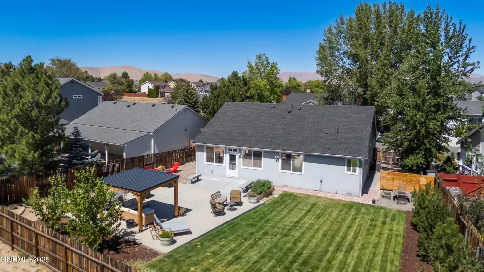 9561 Crystalline, Reno, Nevada 89506, 3 Bedrooms Bedrooms, ,2 BathroomsBathrooms,Residential,Residential,Crystalline,250054669
