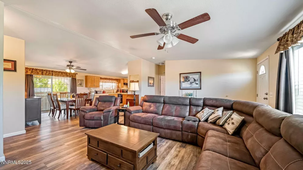 368 Rowan Gulch, Dayton, Nevada 89403, 3 Bedrooms Bedrooms, ,2 BathroomsBathrooms,Residential,Residential,Rowan Gulch,250054671