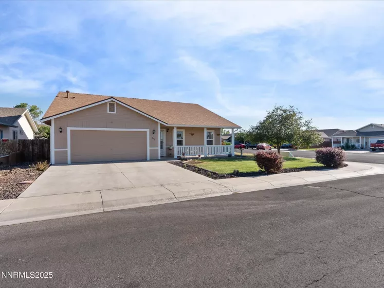 395 Beth, Fallon, Nevada 89406, 3 Bedrooms Bedrooms, ,2 BathroomsBathrooms,Residential,Residential,Beth,250054674