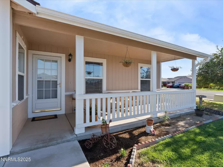395 Beth, Fallon, Nevada 89406, 3 Bedrooms Bedrooms, ,2 BathroomsBathrooms,Residential,Residential,Beth,250054674