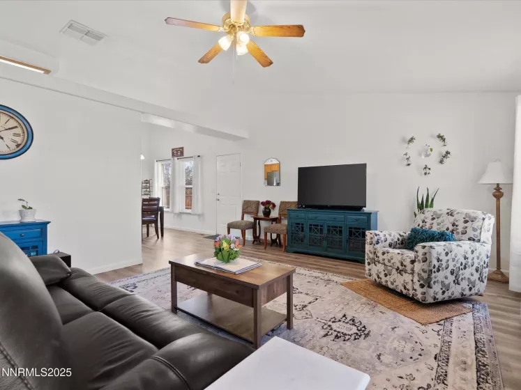 395 Beth, Fallon, Nevada 89406, 3 Bedrooms Bedrooms, ,2 BathroomsBathrooms,Residential,Residential,Beth,250054674