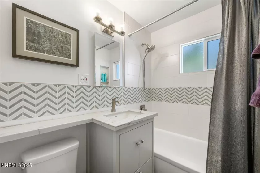 1945 4th, Sparks, Nevada 89431, 2 Bedrooms Bedrooms, ,1 BathroomBathrooms,Residential,Residential,4th,250054682