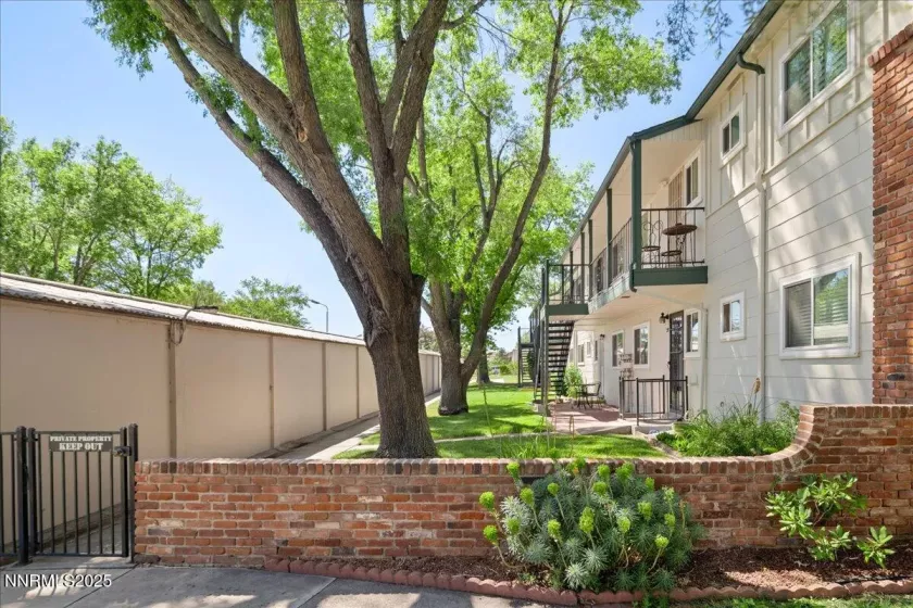 1945 4th, Sparks, Nevada 89431, 2 Bedrooms Bedrooms, ,1 BathroomBathrooms,Residential,Residential,4th,250054682