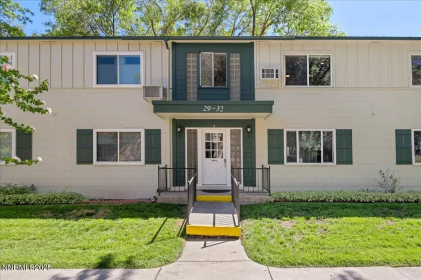 1945 4th, Sparks, Nevada 89431, 2 Bedrooms Bedrooms, ,1 BathroomBathrooms,Residential,Residential,4th,250054682