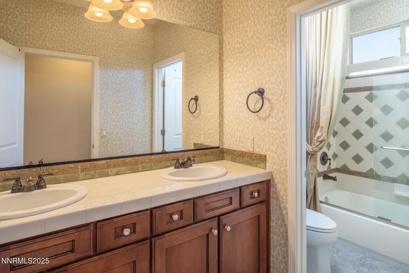 1215 Ebling, Sparks, Nevada 89436, 3 Bedrooms Bedrooms, ,3 BathroomsBathrooms,Residential,Residential,Ebling,250054688
