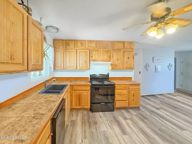620 Ross, Winnemucca, Nevada 89445, 3 Bedrooms Bedrooms, ,1 BathroomBathrooms,Residential,Residential,Ross,250054689