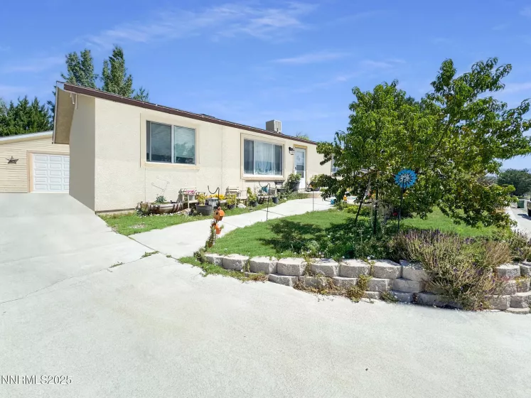 620 Ross, Winnemucca, Nevada 89445, 3 Bedrooms Bedrooms, ,1 BathroomBathrooms,Residential,Residential,Ross,250054689