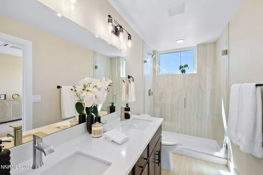 3834 Lakeside, Reno, Nevada 89509, 3 Bedrooms Bedrooms, ,4 BathroomsBathrooms,Residential,Residential,Lakeside,250054693