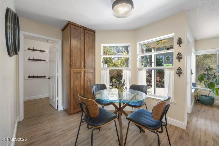 6207 Sunrise Meadows, Reno, Nevada 89519, 4 Bedrooms Bedrooms, ,3 BathroomsBathrooms,Residential,Residential,Sunrise Meadows,250054697