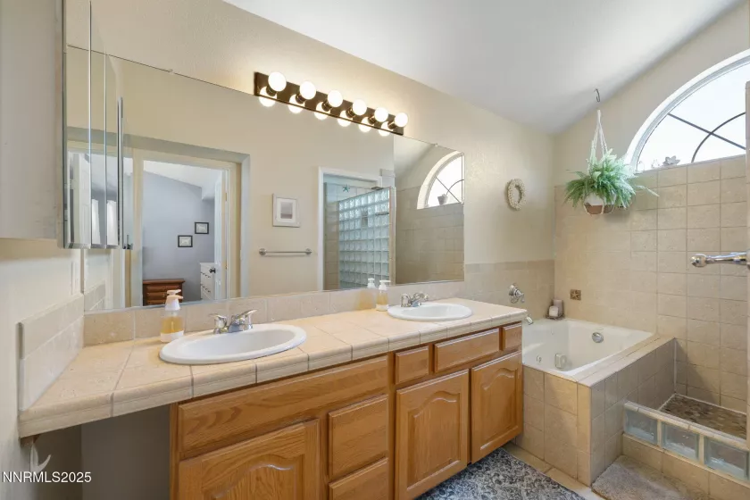 6207 Sunrise Meadows, Reno, Nevada 89519, 4 Bedrooms Bedrooms, ,3 BathroomsBathrooms,Residential,Residential,Sunrise Meadows,250054697